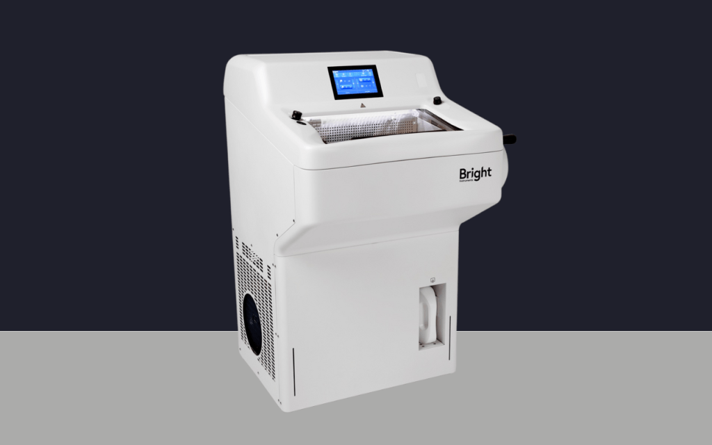 Microtome vs Cryostat | Key Differences for Histology Labs